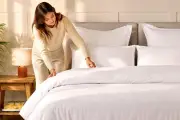 Emma Soldes : housse de couette satin coton -30% à 56€