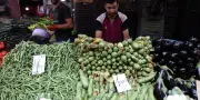 En Algérie, l'attente interminable pour changer un pneu exaspère les familles