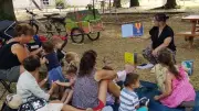 En roue livres : la bibliothèque ambulante sillonne Salindres