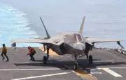 Escalade Iran-USA : Jordanie abat 10 missiles, menaces d'offensive totale