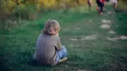 Espaces No Kids : la CNCDH alerte sur une discrimination inquiétante