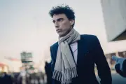 Ex-communicant d'Attal révèle ambitions politiques et addictions passées