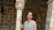 Fanny Granier anime le Point Info Tourisme de Joncels cet été