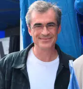 Fin de vie : Raphaël Enthoven défend le droit à l'aide à mourir
