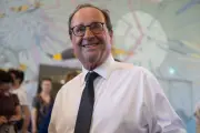 François Hollande fait un pas de plus vers la présidentielle 2027