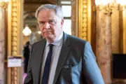 François-Noël Buffet proposé comme défenseur des droits : portrait et résistances