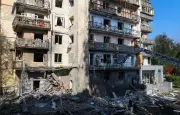 Frappes russes sur Kiev : un mort et treize blessés, cinq districts touchés