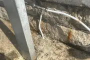 Fuite d'eau sur une plage de Nice : la Métropole dénonce des actes d'incivilité