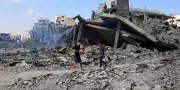 Gaza : fuir pour protéger ses enfants, mais les missiles frappent encore