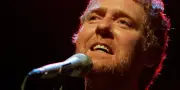 Glen Hansard, chanteur irlandais, meurt à 56 ans dans un accident de moto