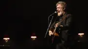 Glen Hansard, chanteur oscarisé, meurt dans un accident de moto à 56 ans