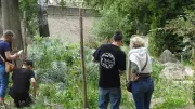 Grainothèque et sortie nature à Roquemaure pour découvrir la biodiversité