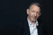 Guillaume Erner maintenu à la matinale de France Culture mais sans son billet d'humeur