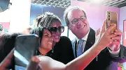 Hollande prépare discrètement sa candidature pour 2027
