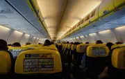 Hublot arraché sur un vol Ryanair : un passager partiellement aspiré