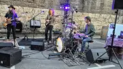 Imago en concert au Café de la poste à Aspiran, un quatuor rock-pop solaire