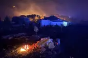 Incendie dans le Var : 2 550 hectares brûlés, 900 pompiers mobilisés