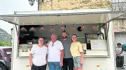 Incendie de L'Oustal Fonzes : un food-truck pour ne pas baisser les bras