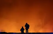 Incendie près d'Arcachon : 2 000 hectares brûlés, 12 000 évacués