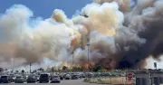 Incendies : deux pompiers morts près de Bordeaux, nouveau brasier dans le Var
