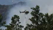 Incendies en Occitanie : autoroute A9 fermée, évacuations et milliers d'hectares brûlés