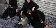 Iran : aux funérailles de Khamenei, l'absence remarquée de son fils Mojtaba