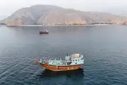 Iran ferme Ormuz et attaque le Golfe après des frappes américaines