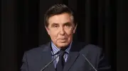Jean-Pierre Foucault victime d'une arnaque par son assistant : il raconte