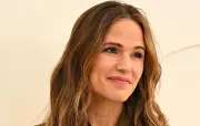 Jennifer Garner se confie sur son syndrome de Stockholm avec les paparazzi