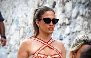 Jennifer Lopez submergée par l'amour de ses fans pour ses 57 ans