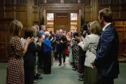 Keir Starmer quitte Downing Street : éloge de la décence en politique