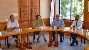 Kléber Mesquida en visite à Saint-Pons-de-Thomières pour les rencontres territoriales
