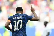 Kylian Mbappé remercie les Français par une page de pub dans plusieurs journaux