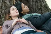 «La fête est finie» : Zita Hanrot et Clémence Boisnard, duo électrique