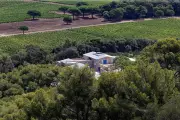 L'Agence, nouvelles destinations : saison 2 démarre sur TMC avec Porquerolles
