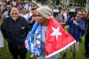 L'artiste dissident cubain Luis Manuel Otero Alcantara exilé aux États-Unis