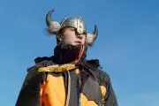 « Laurent dans le vent » : une comédie absurde et réjouissante sur Ciné+ Festival