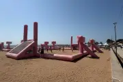 Le Playa Tour pose ses valises sur le sable d'Hyères jusqu'à mardi