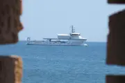 Le surprenant navire d'assistance de Mark Zuckerberg repéré à Antibes