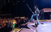Lenny Kravitz s'entraîne en cuir : la raison pratique derrière l'excentricité