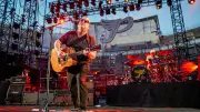 Les Pixies enflamment les arènes de Nîmes pour leurs 40 ans de carrière