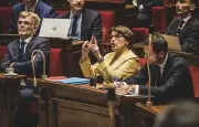 Loi d'urgence agricole adoptée : retour dérogatoire de pesticides divise