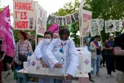 Loi d'urgence agricole : un gouvernement passif et des reculs écologiques navrants