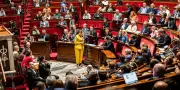 Loi urgence agricole adoptée dans la cacophonie sur les pesticides