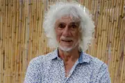 Louis Bertignac : « La scène est un super médicament » à 72 ans