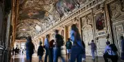 Louvre : la Galerie d'Apollon rouvre après le cambriolage d'octobre 2025