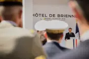 Macron : patriotisme oui, nationalisme jamais aux armées