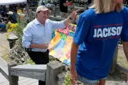 Maine : les démocrates choisissent une figure locale après la chute d'une étoile progressiste