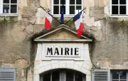 Maire de Beuxes agressé à coups de poing dans sa mairie par deux individus cagoulés