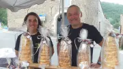 Maison Py au marché des producteurs à Marnhagues-et-Latour